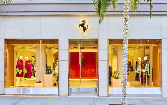 Η Ferrari επιβραβεύει τους ανθρώπους που τη βοηθούν στη διαδικασία εντοπισμού πλαστογραφημένων ή πλαστών προϊόντων Ferrari