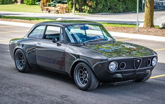 Αν τα εφηβικά σου όνειρα περιείχαν μια Alfa Romeo 2000 GTV, ποτέ δεν είναι αργά να τα πραγματοποιήσεις. Alfa Romeo 2000 GTV