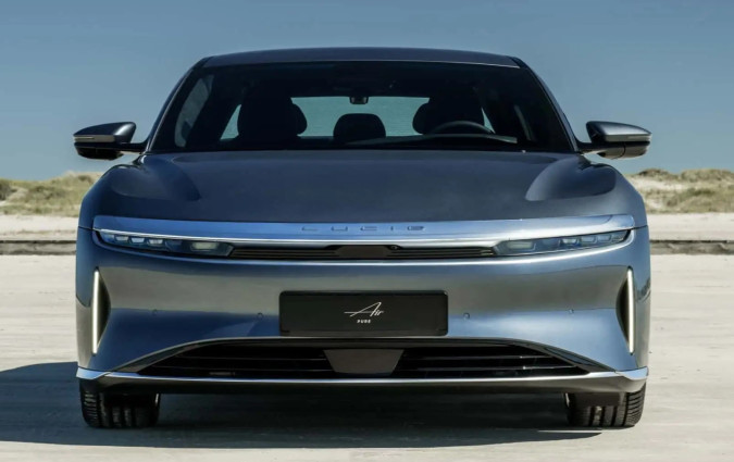 Είναι όμορφο να γνωρίζεις ότι οδηγείς το πιο αποδοτικό ηλεκτρικό μοντέλο στον πλανήτη. Lucid Air