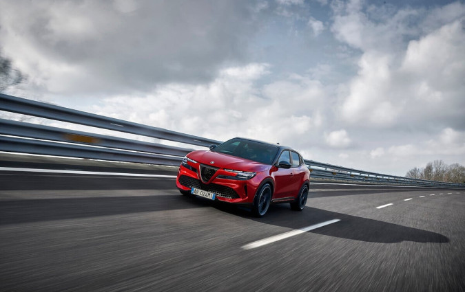 Οι πρώτες Alfa Romeo Junior αναμένονται στην Ελλάδα στις αρχές του φθινοπώρου Alfa Romeo Junior