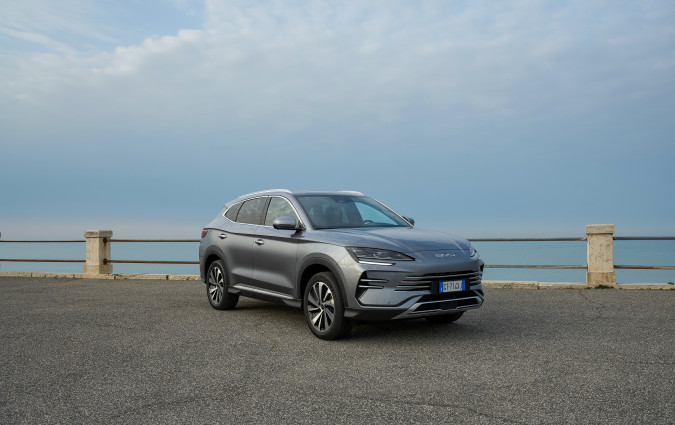 Η στρατηγική της BYD προβλέπει την έλευση τριών PHEV στην αγορά της Ευρώπης μέσα στο 2025 BYD Seal U-DMi