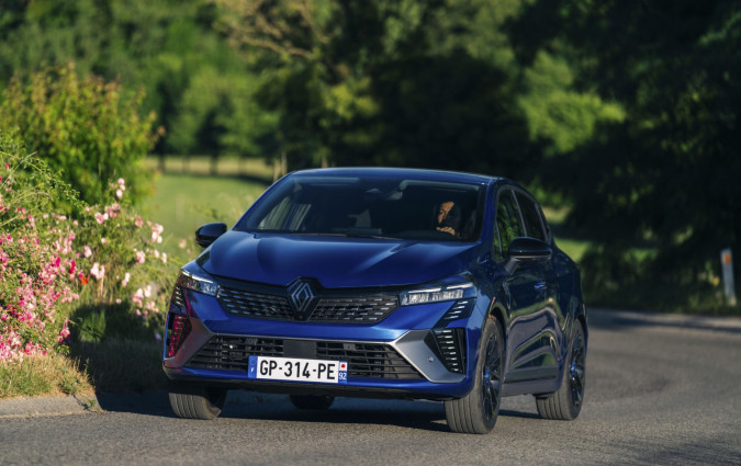 H Teoren Motors, ψαλιδίζει στο μισό το ΦΠΑ όλων των εκδόσεων του Renault Clio, αξίας έως και €3.000 Renault Clio