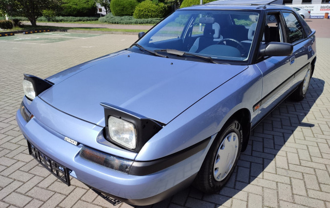 Mazda 323F