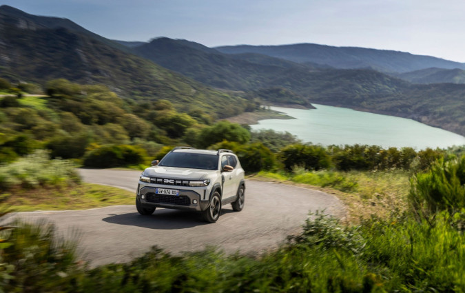 Ως προς το χρονοδιάγραμμα, η Dacia θέλει να φέρει στην αγορά τις νέες αυτές εκδόσεις στα τέλη του 2025, αρχής γενομένης από το Duster Dacia Duster