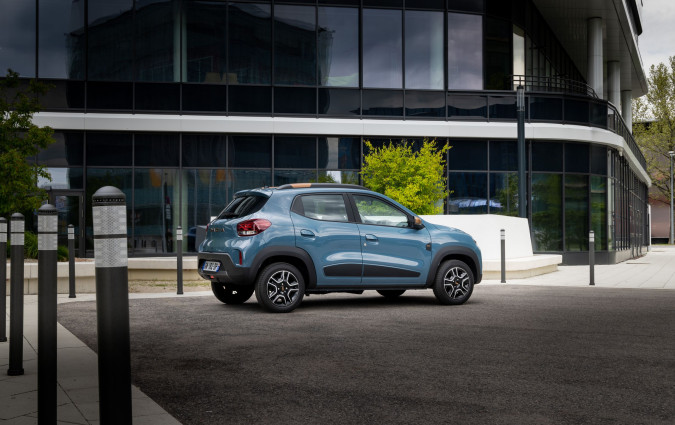 To νέο Dacia Spring Cargo, το πιο προσιτό επαγγελματικό της ελληνικής αγοράς μπορεί να γίνει δικό σας από €17.950 Dacia Spring Cargo