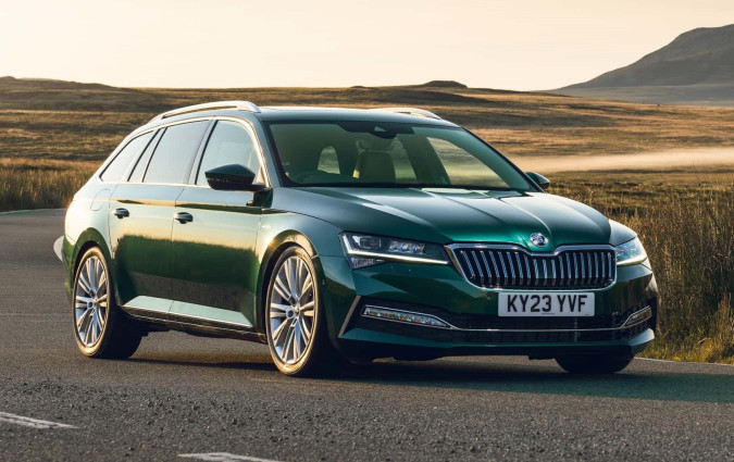 Είμαστε οι μόνοι που πιστεύουμε ότι ένα τέτοιο Škoda Superb θα έβρισκε αρκετούς πρόθυμους αγοραστές; Škoda Superb