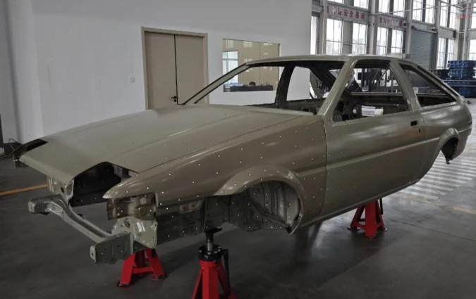 Ποιος θα μας το έλεγε ότι η Κίνα θα έδινε λύση που λύνει τα χέρια στους ντριφτάδες; Corolla AE86