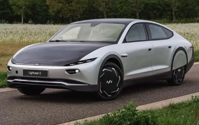 Αυτό θα πει οικολογία: Να κινείσαι με την ενέργεια του ήλιου Lightyear