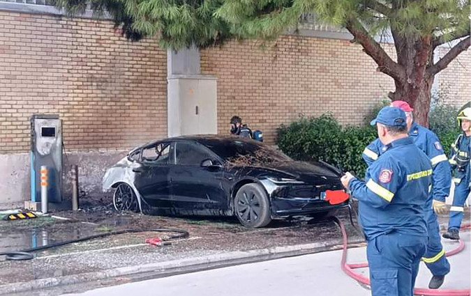 Αν η φωτιά είχε εξαπλωθεί στην μπαταρία και στο πεύκο, τώρα θα μιλούσαμε για τελείως διαφορετική κατάληξη Model 3