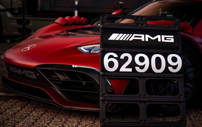 Περιμένουμε εναγωνίως την απάντηση από τους υπόλοιπους κατασκευαστές για τα σκήπτρα του ταχύτερου μοντέλου παραγωγής στο Ring. Mercedes-AMG One