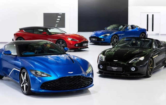 Αν νομίζεις ότι μία Aston Martin Zagato αρκεί για να κοσμήσει κάθε απαιτητικό γκαράζ, φαντάσου τι αντίκτυπο προκαλούν τέσσερις μαζί. Aston Martin
