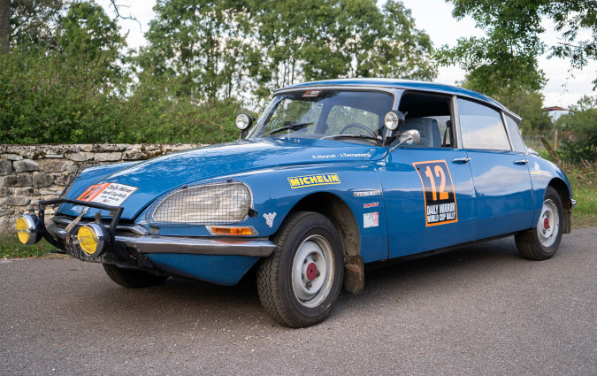 Η Citroën DS 21 με το Νο 12 πέρασε τη γραμμή του τερματισμού του World-Cup Rally 1970 ύστερα από περίπου 47 χρόνια! Citroën DS 21 Νο 12, World-Cup Rally 1970