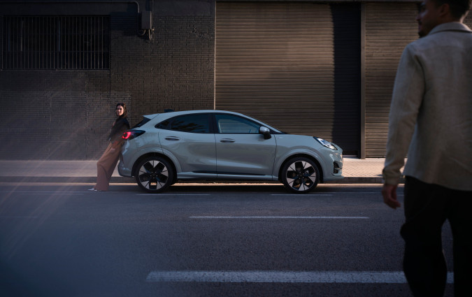 To ανανεωμένο Ford Puma κοστίζει πλέον €23.647, συνοδευόμενο από την 8ετή εγγύηση και τα προνομιακά χρηματοδοτικά της εταιρείας Ford Puma