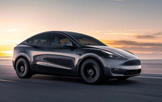 Το ανανεωμένο Tesla Model Y αναμένεται να ξεκινήσει από την Κίνα την εμπορική του πορεία το 2025 Tesla Model Y