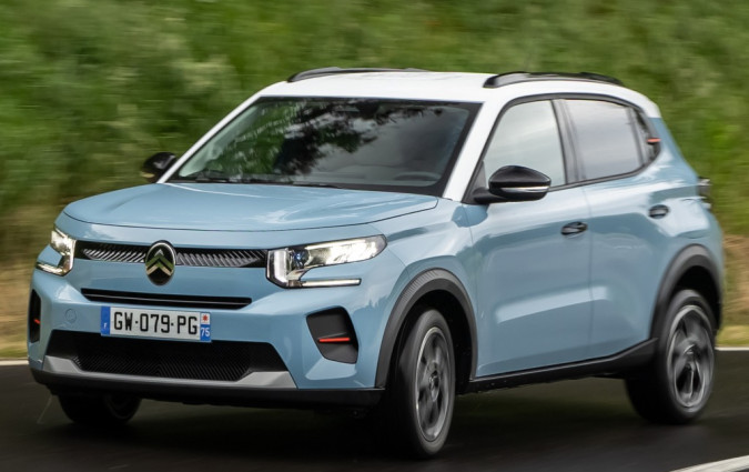 Τις επόμενες ημέρες, το νέο Citroёn C3 αναμένεται στις εκθέσεις της Citroёn πανελλαδικά στην έκδοση βενζίνης 1.2T με 100 ίππους και χειροκίνητο κιβώτιο Citroёn C3