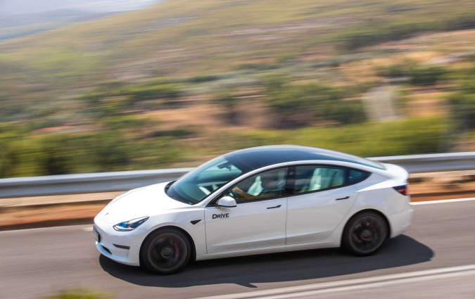 Για δεύτερη συνεχή χρονιά, το Model 3 είναι πρώτο.... από το τέλος. Model 3