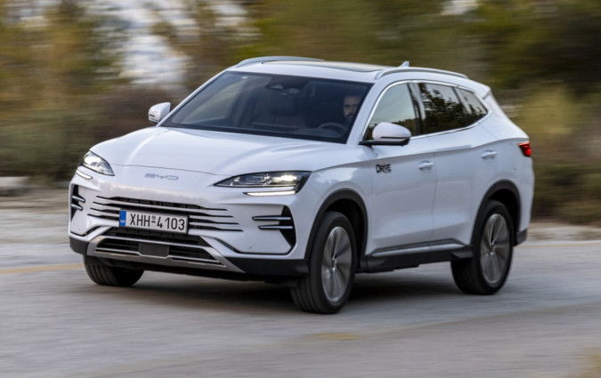 Τα αυτοκίνητα που μπαίνουν στην πρίζα είχαν κάνει ρεκόρ πριν ένα μήνα. Ε σιγά, τώρα καταρρίφθηκε! ηλεκτρικά αυτοκίνητα