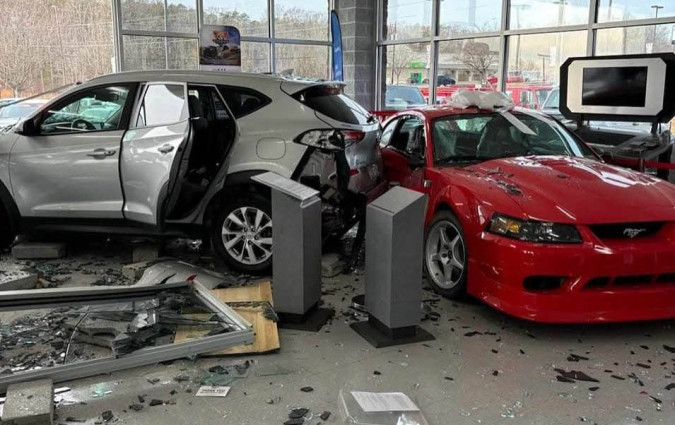 Ford Mustang SVT Cobra R