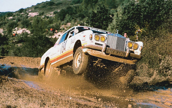 Μια Rolls στα κατσάβραχα; Σαν τον Πόντιο Πιλάτο στο Πιστεύω, που λέει ένα παλιό ρωσικό γνωμικό. Rolls-Royce