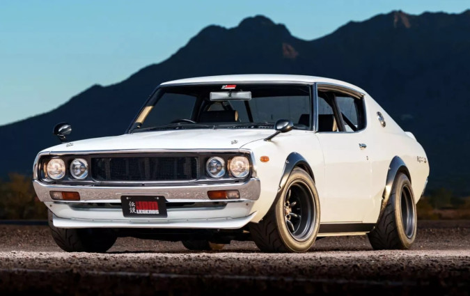 Χορτάσαμε από restomod για την Porsche 911. Ας σπάσουμε τη μονοτονία με λίγη JDM γοητεία. Nissan Skyline