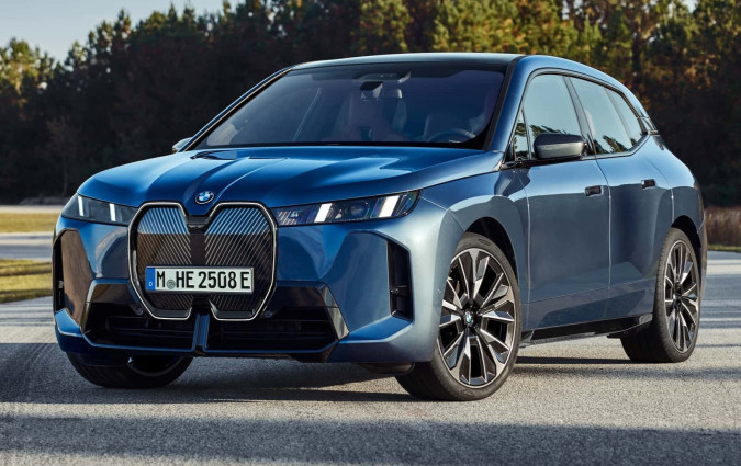 Μικρές αλλαγές στην εμφάνιση, αλλά πλέον πρόκειται για ένα καλύτερο ηλεκτρικό. BMW iX