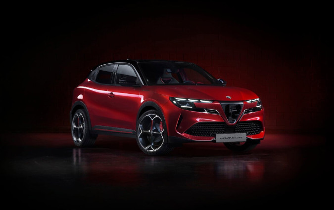 Η Alfa Romeo Junior Elettrica, στην έκδοση των 156 PS ξεκινάει από €25.320 συνυπολογίζοντας την κρατική επιδότηση Alfa Romeo Junior Elettrica