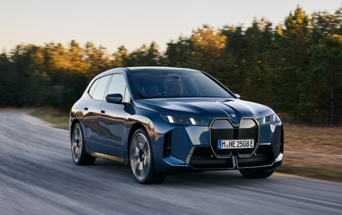 Η ανανεωμένη BMW iX ξεκινά την εμπορική της πορεία στην ελληνική αγορά από €91.553 bmw iX