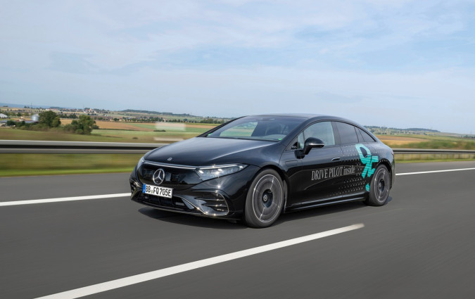 Η νέα αναβάθμιση καθιστά το Drive Pilot της Mercedes-Benz το ταχύτερο πιστοποιημένο σύστημα για υπό όρους αυτόνομη οδήγηση σε ένα μοντέλο παραγωγής Mercedes-Benz Drive Pilot