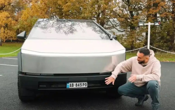 Το Tesla Cybertruck διχάζει με την εμφάνισή του, αλλά αυτό είναι άσχετο με το αν πρέπει να κατάσχεται ή όχι. Tesla Cybertruck