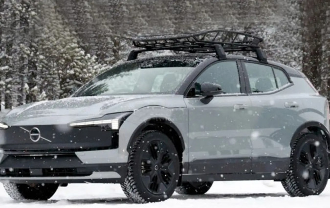 το λανσάρισμα του Volvo EX30 Cross Country αναμένεται να ξεκινήσει το καλοκαίρι του 2025. Volvo EX30 Cross Country