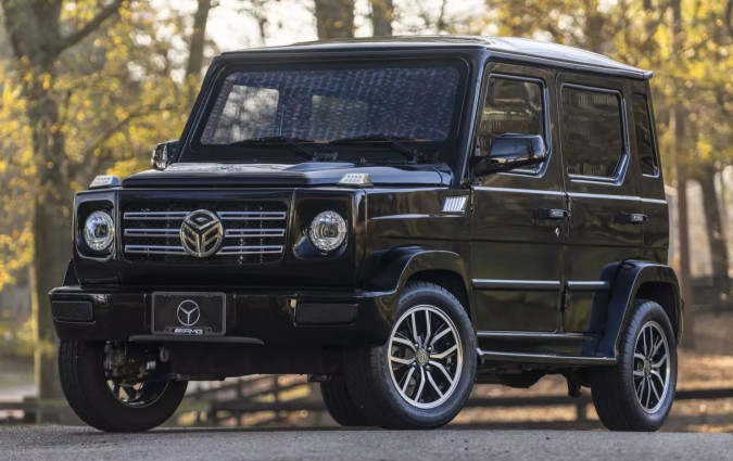 Αν πάντα ονειρευόσουν μια G-Class αλλά σε φρέναραν η υψηλή τιμή, τα υπέρογκα τέλη κι η βαρβάτη κατανάλωση, σου έχουμε τη λύση. G-Class
