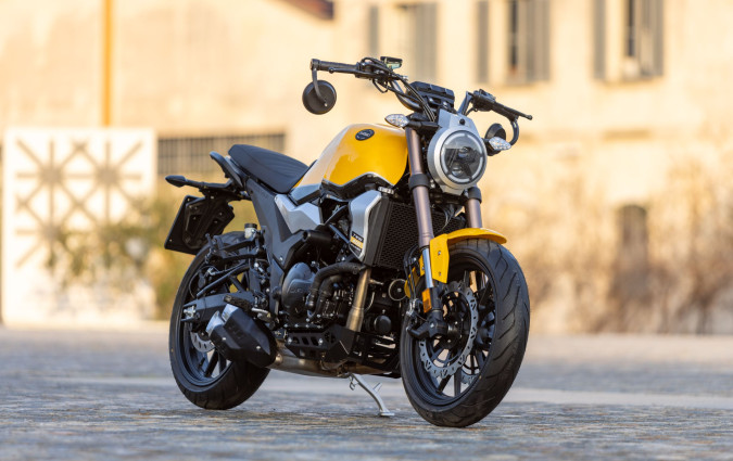 Φέτος, η γκάμα της UM Motorcycles εμπλουτίστηκε με ένα ακόμα μοντέλο που συμπλήρωσε τη γκάμα των σκούτερ, το νέο high wheel scooter UM Wynwood 125 UM Motorcycles