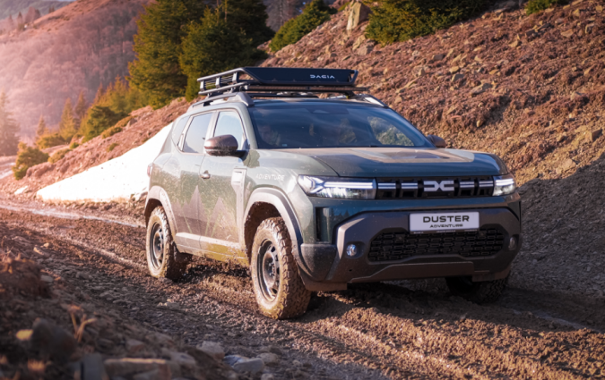 Το Duster γίνεται αντίστοιχο της πενικιλίνης. Αποκτά εκδόσεις για όλα τα γούστα, διά πάσαν νόσον και πάσαν... Dacia Duster