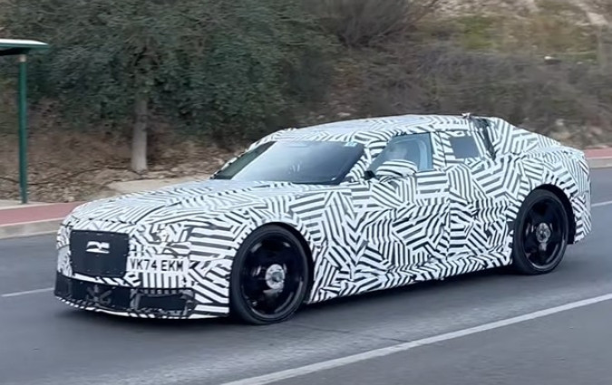 Με αυτονομία πάνω από 700 km, 500+ ίππους και τιμή πάνω από €100.000, η ηλεκτρική μπερλίνα της Jaguar θα κάνει πρεμιέρα το 2026. Jaguar Type 00