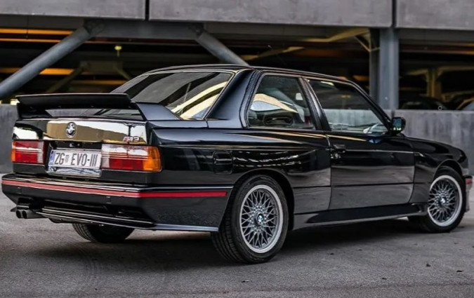 Δεν θα είχε φτάσει τόσο ψηλά, αν δεν είχε γούστο και δεν εκτιμούσε τα μοντέλα που πήγαν παρακάτω την αυτοκίνηση. Mate Rimac