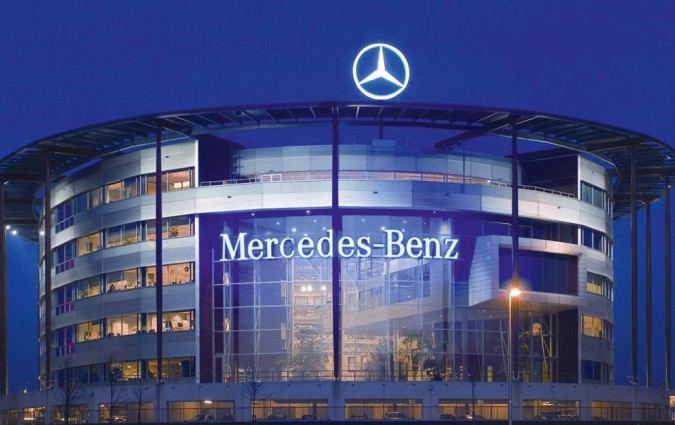 Η Mercedes-Benz προσφεύγει στη δικαιοσύνη και ο εμφύλιος ανάμεσα σε ΕΕ και ευρωπαϊκές αυτοκινητοβιομηχανίες καλά κρατεί. Mercedes-Benz