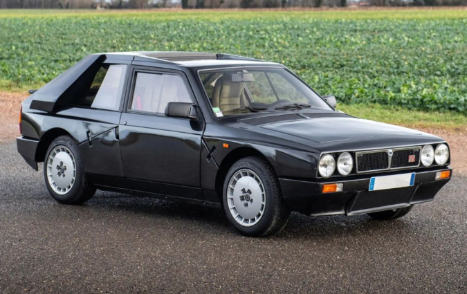 Αρκεί να πουλούσαν έναν περιορισμένο αριθμό σχεδόν πανομοιότυπων μοντέλων δρόμου. Και κάπως έτσι, προέκυψαν τα πέντε υπέροχα αυτοκίνητα του άρθρου. Group B