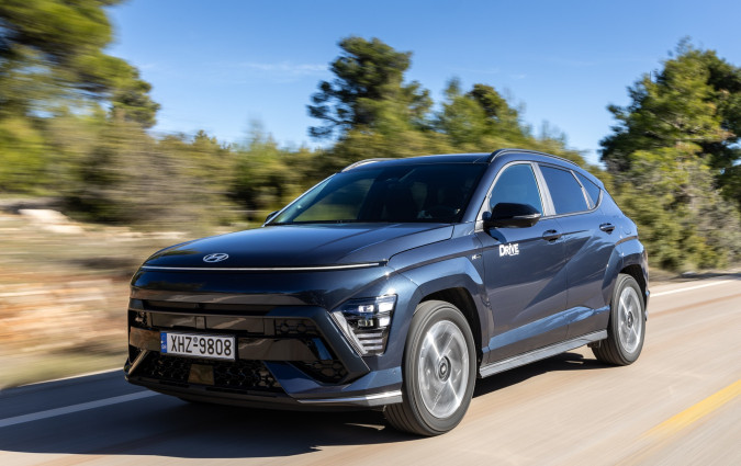 Tο Hyundai Kona συνοδεύεται από 5ετή εργοστασιακή εγγύηση απεριορίστων χιλιομέτρων και οκτώ χρόνια ή 160.000 km για την καλή λειτουργία της μπαταρίας Hyundai Kona Hybrid