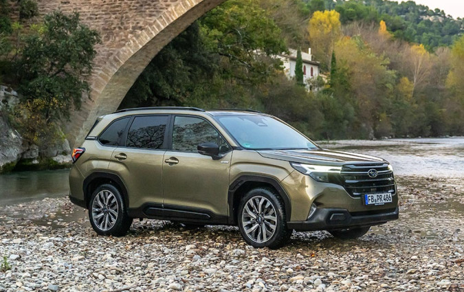 Το Subaru Forester είναι διαθέσιμο στην ελληνική αγορά σε τέσσερις εκδόσεις εξοπλισμού, ξεκινώντας από τις €45.920 Subaru Forester