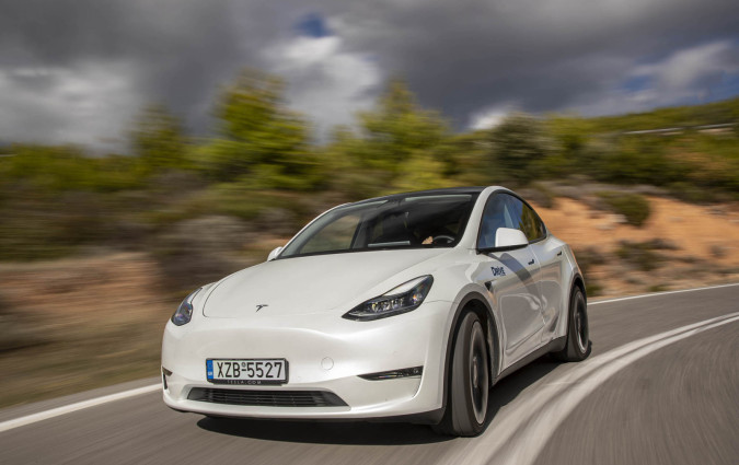 Ακόμα και με το ένα πόδι στον τάφο, το Model Y πρώτης γενιάς ήταν με μεγάλη διαφορά το πρώτο EV στις ευρωπαϊκές πωλήσεις τον περασμένο Φεβρουάριο. Model Y