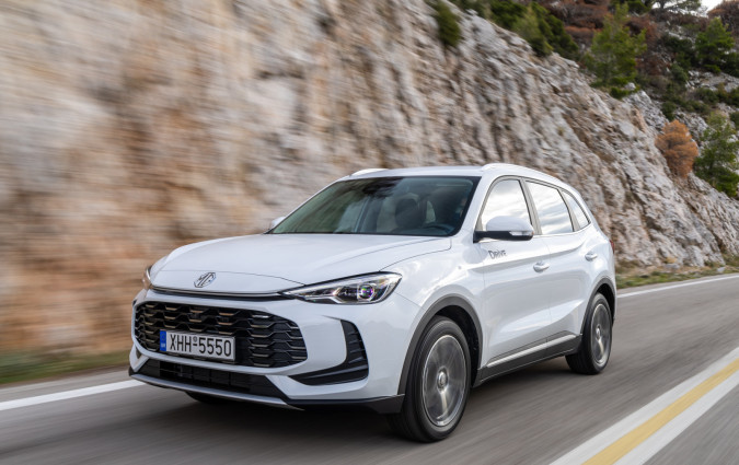 Το MG ZS είναι το πρώτο μοντέλο κινεζικής κατασκευής και κατέγραψε μακρά τις καλύτερες πωλήσεις στην Ευρώπη.  Κινεζικές μάρκες