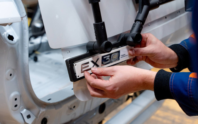 Η μεταφορά της παραγωγής του Volvo EX30 στη Γάνδη γλίτωσε την εταιρεία από τους δασμούς στα αυτοκίνητα που κατασκευάζονται στην Κίνα. Volvo EX30