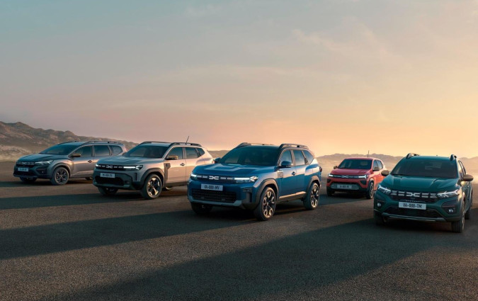 Στόχος της Dacia είναι να καταστεί πιο ευδιάκριτη η διαφορά ανάμεσα σε απλούς θερμικούς κινητήρες κι εκείνους που ενσωματώνουν υβριδικά στοιχεία Dacia All Models