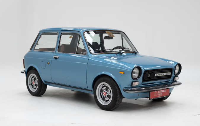Το συγκεκριμένο Autobianchi A112 Abarth βρίσκεται σε έκθεση προς πώληση στο Βέλγιο, στην Oldtimer Farm, μια εταιρεία εξειδικευμένη σε συλλεκτικά αυτοκίνητα. Autobianchi A112 Abarth