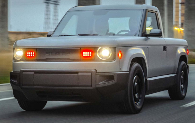 Και τι μας λέει ότι η Slate ήρθε για να μείνει; Μα βέβαια του χρήματα του Jeff Bezos, ιδρυτή της Amazon και τρίτου πλουσιότερου ανθρώπου στον πλανήτη. Slate