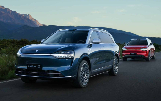 Το οξύμωρο; Οι παραδοσιακές δυνάμεις υπολείπονται μιας μάρκας που δεν υπήρχε καν τέσσερα χρόνια νωρίτερα. AITO