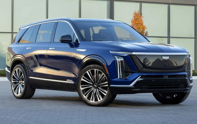 Η Cadillac Vistiq έρχεται στη Γηραιά Ήπειρο για να τοποθετηθεί απέναντι στα Mercedes-Benz EQS και Volvo EX90. Cadillac Vistiq