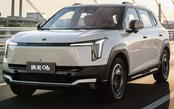 Ηλεκτρικό B-SUV σε τιμή κάτω από €10 χιλιάρικα; Ξαφνικά, το γενόσημο γίνεται εξαιρετικά ελκυστικό. Dongfeng Nammi 06