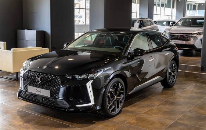 Εκτός από την DS 4, η επετειακή έκδοση Édition France είναι διαθέσιμη και στις DS 3 και DS 7, συνδυάζοντας την πολυτέλεια με τη γαλλική δεξιοτεχνία στην αισθητική και στην άνεση. DS 4 Édition France Photo © DRIVE Media Group/Thanasis Koutsogiannis
