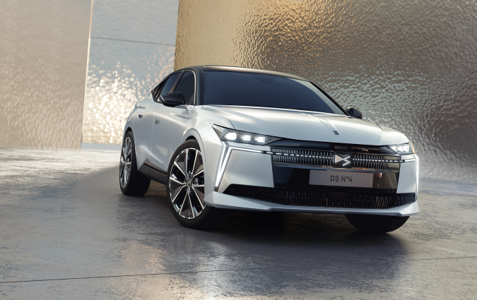 Το DS N°4 αναμένεται στην Ελλάδα το φθινόπωρο του 2025 DS N°4